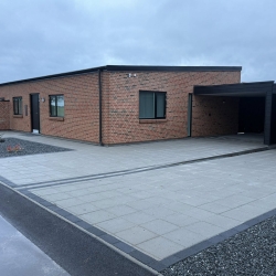 Belægning til ny indkørsel