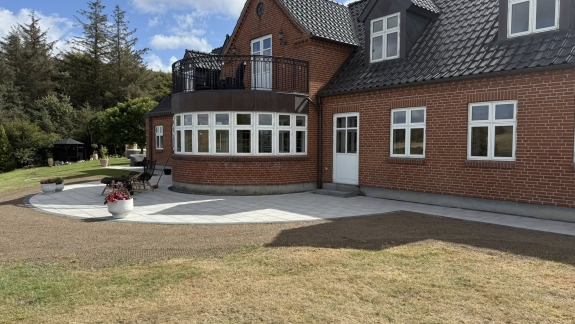 Flisebelægning i Spøttrup